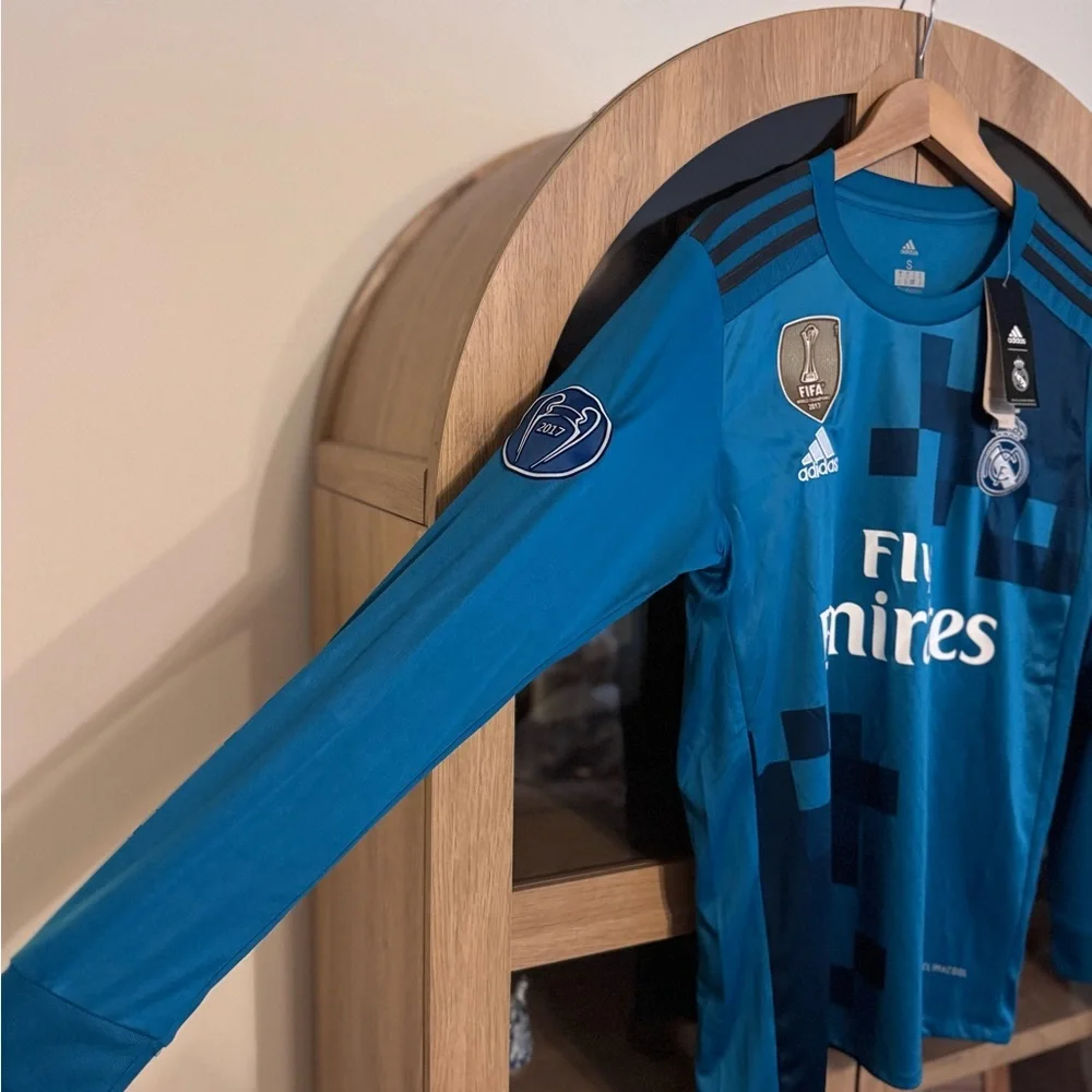 Adidas Real Madrid Ronaldo #7 Long Sleeve Jersey 2017 UCL FIFA Patch NWT Small